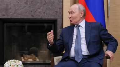 Belarus President Alexander Lukashenko visits Moscow