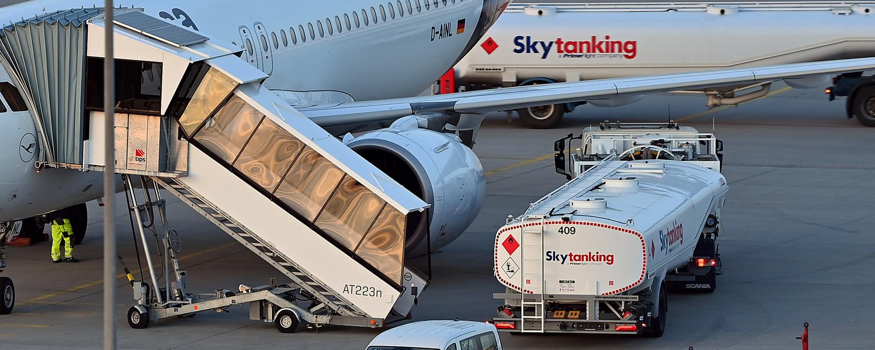 Tankfahrzeug mit Kerosin