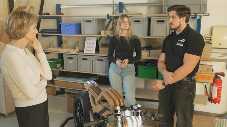 Slomka Industriejobs/ Gespräch mit Studenten