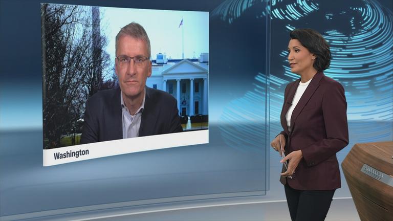 Korrespondent Elmar Theveßen im Interview.