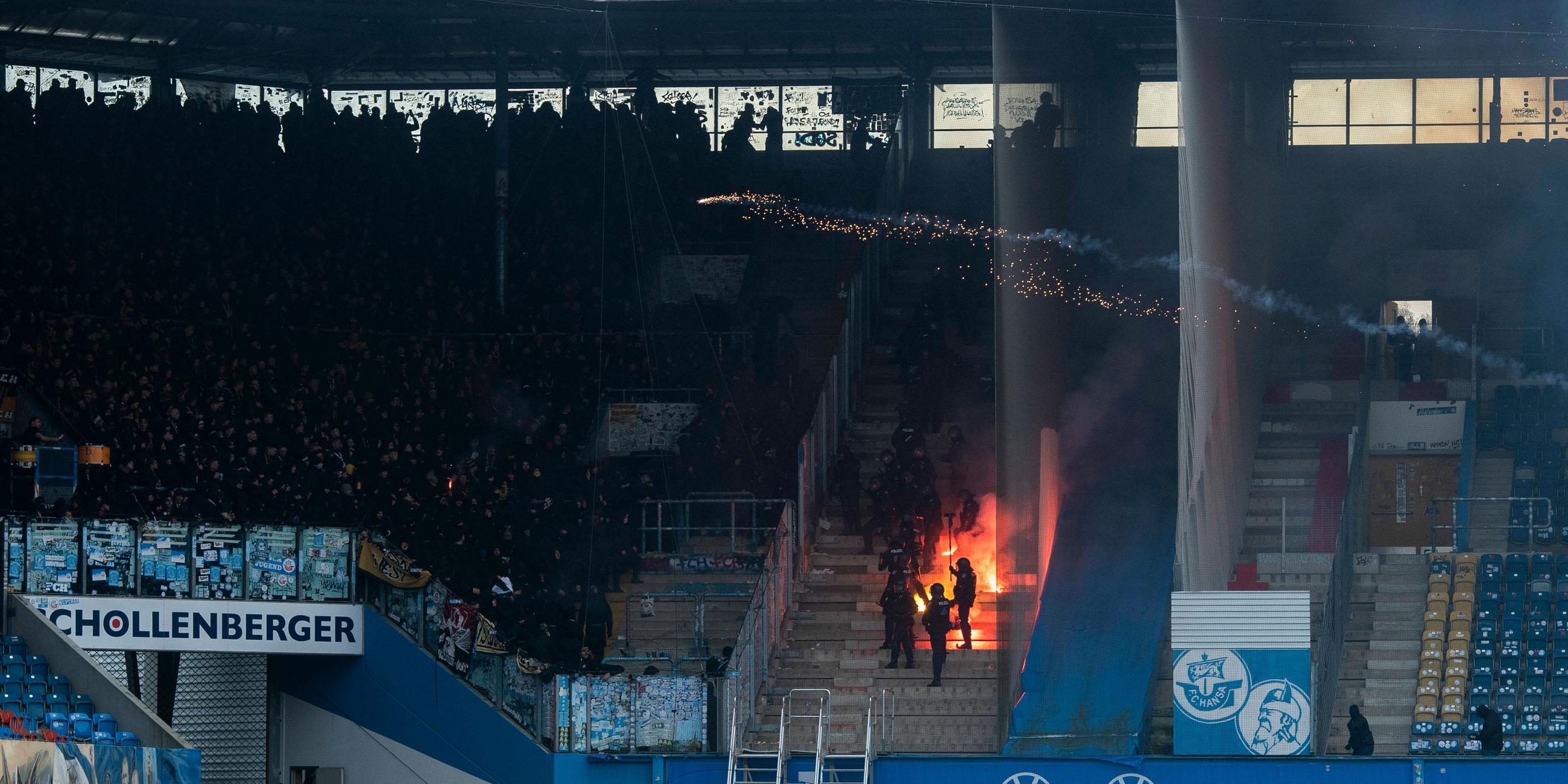 Polizeieinsatz im Dynamo-Block
