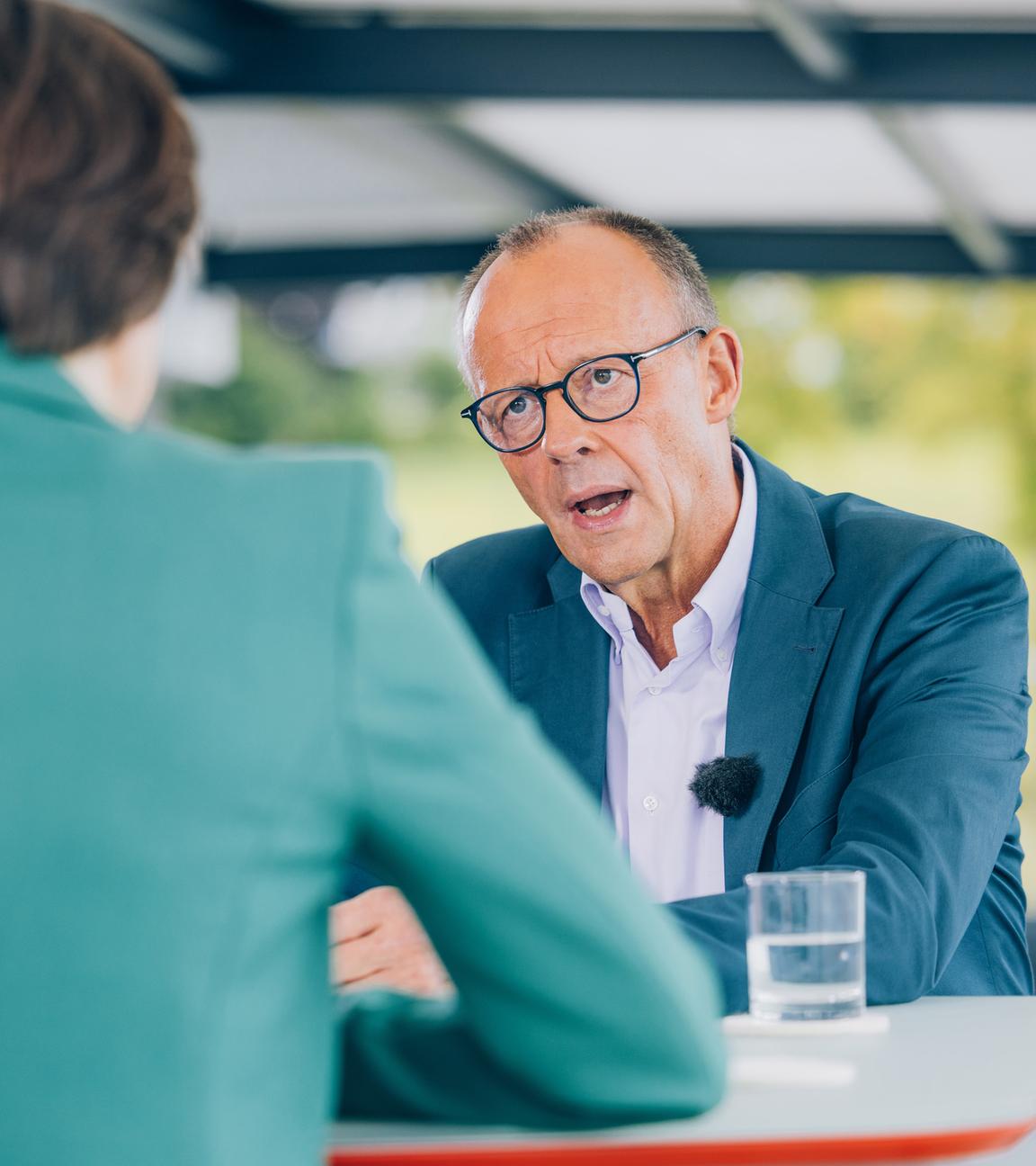 Diana Zimmermann, Friedrich Merz "Berlin direkt - Sommerinterview - Sendung vom 31.08.2025": Friedrich Merz während des Interviews mit Diana Zimmermann. Folgenummer: 
