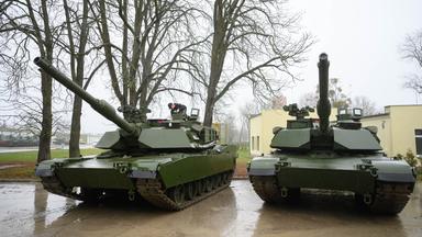Polen, Biedrusko: Abrams-Panzer im Ausbildungszentrum der polnischen Landstreitkräfte in Biedrusk.