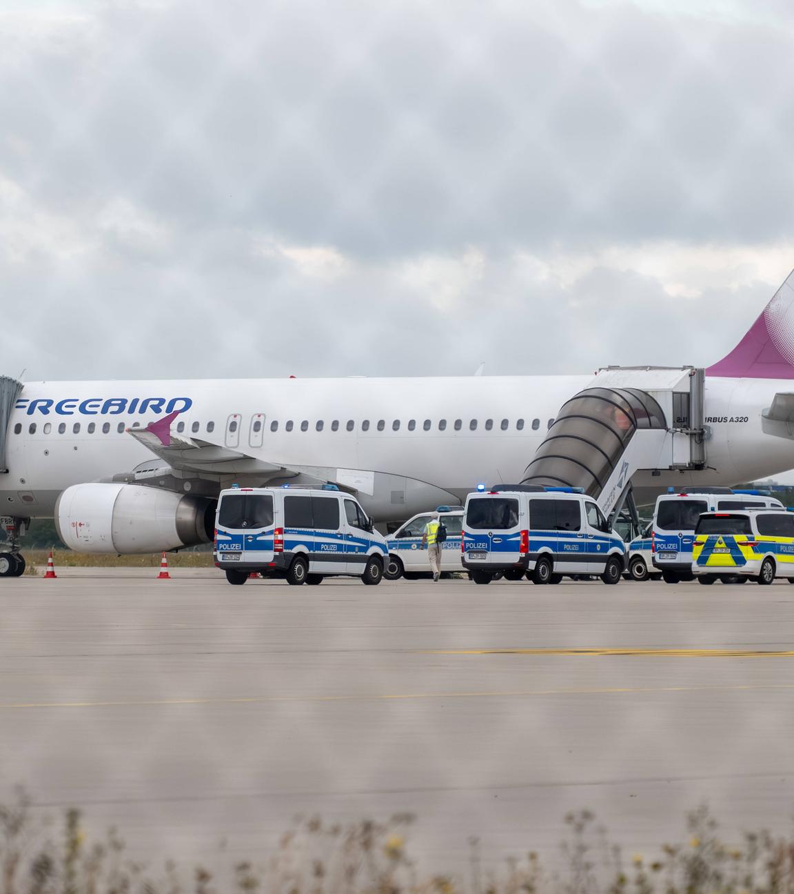 Ferienflieger bringt Flüchtlinge zurück in den Irak.