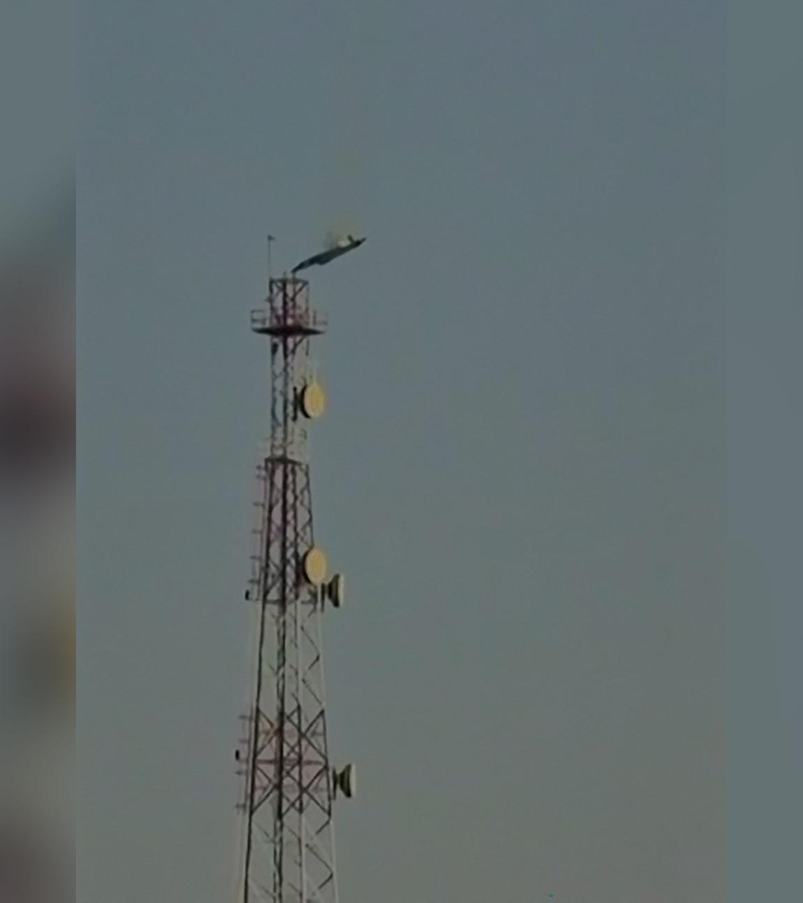 Dieses Videostandbild aus UGC-Bildern, die am 02.02.2026 in den sozialen Medien gepostet wurden, zeigt den Absturz eines US-Kampfflugzeugs vom Typ F-15E Strike Eagle in Kuwait am dritten Tag der iranischen Angriffe auf Länder in der Region, in denen sich US-Stützpunkte befinden. 