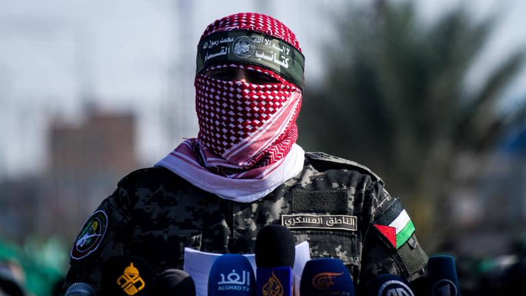 Der Sprecher der Izz al-Din Qassam, Abu Obeida, hielt während einer Veranstaltung eine Rede am 11.11.2019 in Gaza, Palästina. 