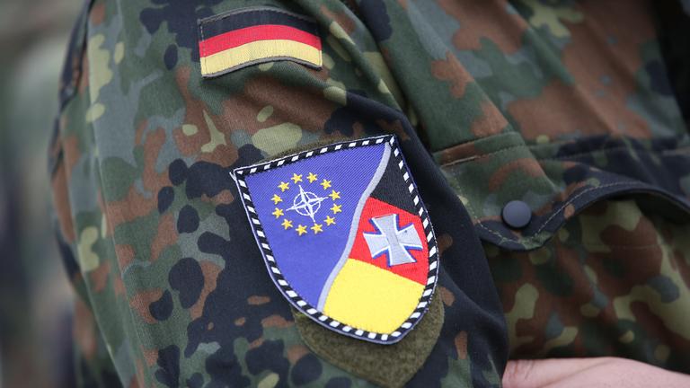 Abzeichen des multinationalen Kommandos operative Führung aus Ulm