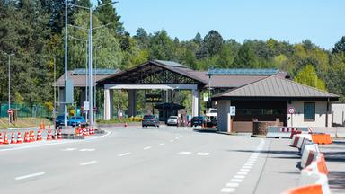 Der Eingang zur Ramstein Air Base in Ramstein-Miesenbach, einem der größten Stützpunkte des US-Militärs in Deutschland.
