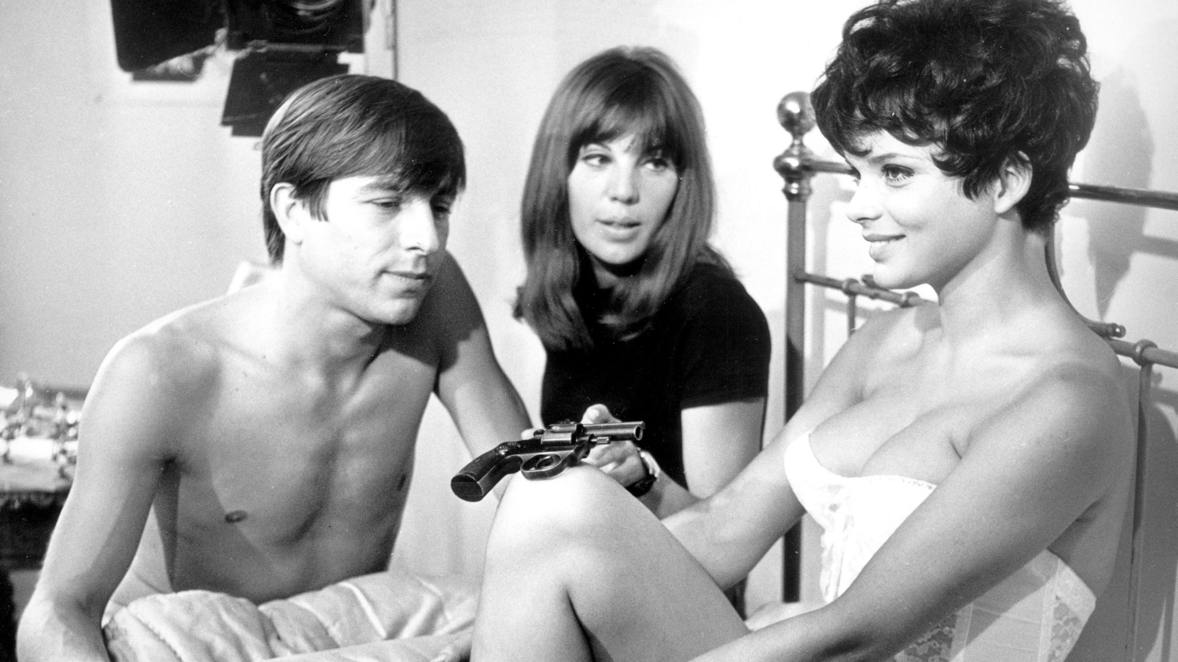 4. Januar: Die Komödie "Zur Sache, Schätzchen" über das Lebensgefühl vor der 68er-Bewegung kommt in die Kinos.