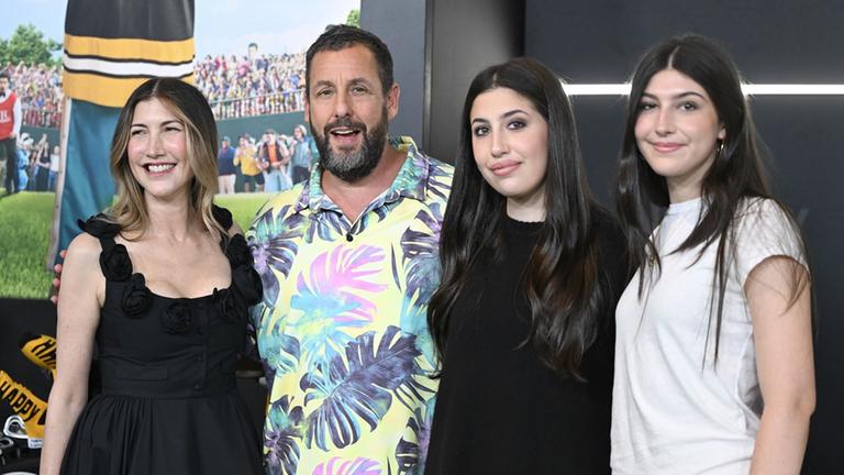 Adam Sandler mit seiner Familie bei "Happy Gilmore 2"-Premiere