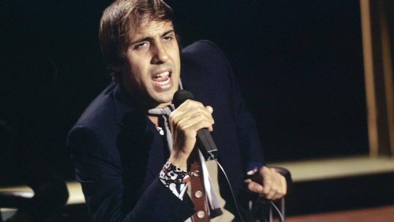 Italienischer Sänger und Schauspieler Adriano Celentano, aufgenommen im ZDF-Nightclub am 07.10.1970 in Deutschland