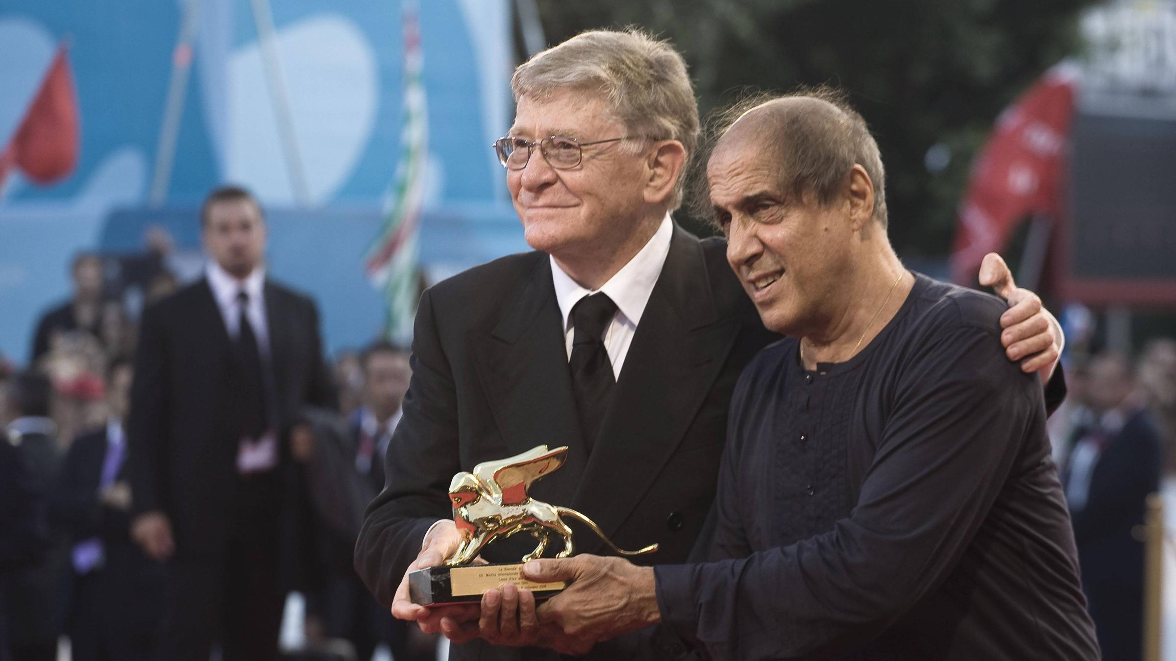 Italienischer Sänger und Schauspieler Adriano Celentano bei der Verleihung des Goldenen Löwen für das Lebenswerk, aufgenommen am 05.09.2008 bei der 65. Internationale Filmfestspiele von Venedig