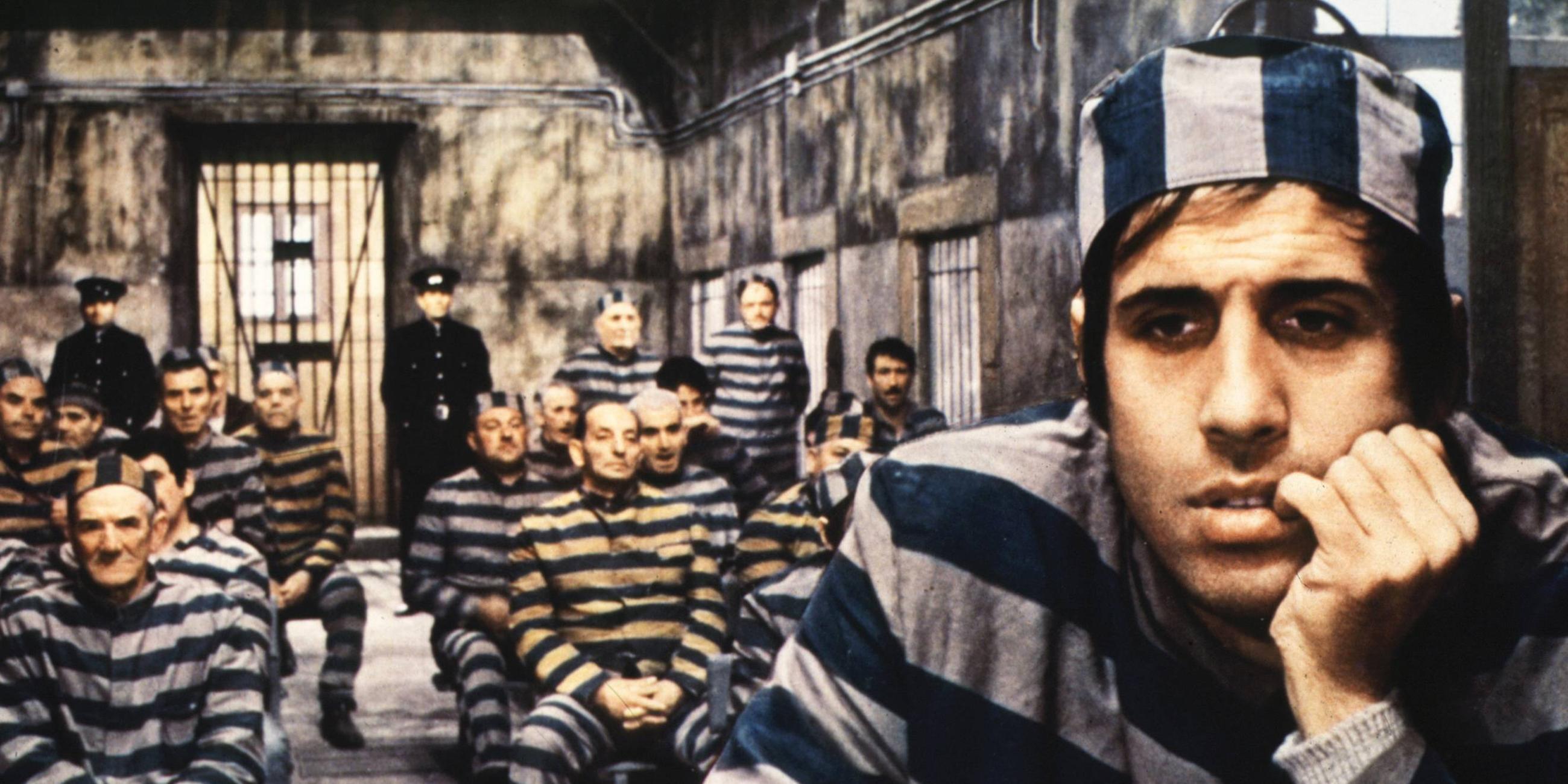 Italienischer Sänger und Schauspieler Adriano Celentano in einer Szen aus dem Film L EMIGRANTE, aufgenommen am 01.01.1973