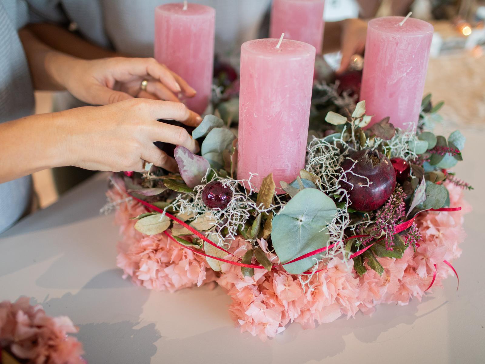 Adventskranz selber machen: Ideen und Tipps zum Basteln
