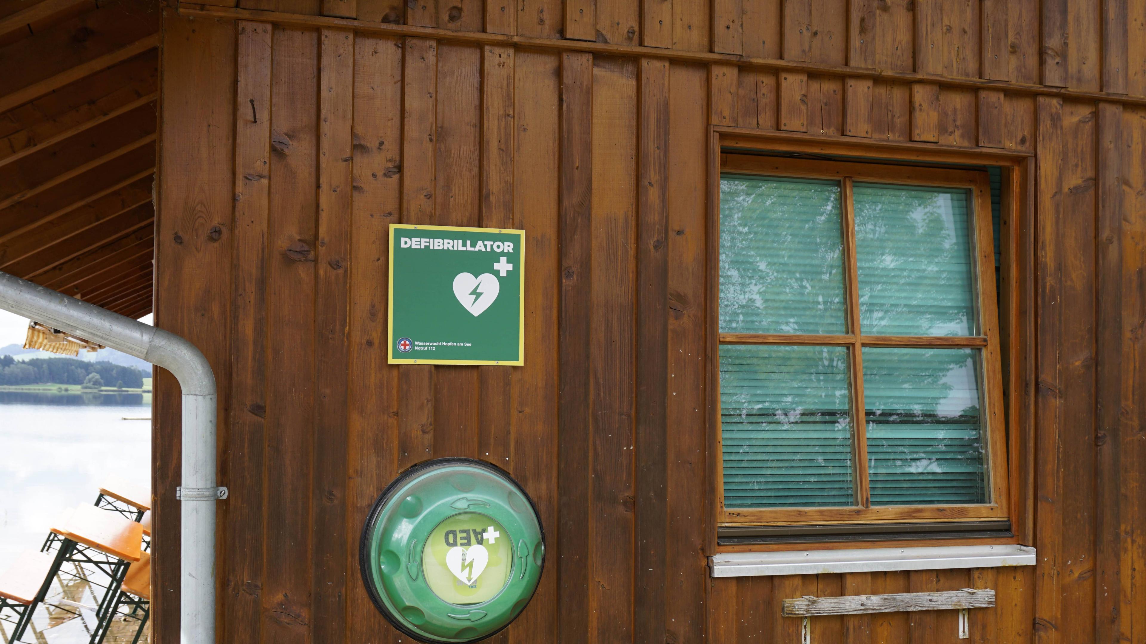 Automatischer Externer Defibrillator