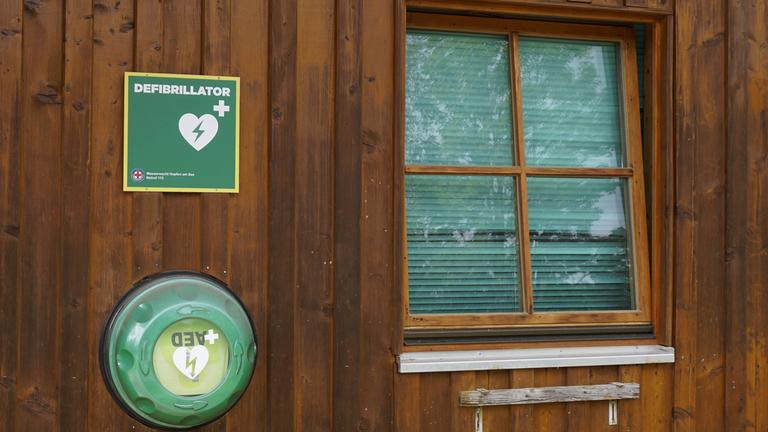 Automatischer Externer Defibrillator