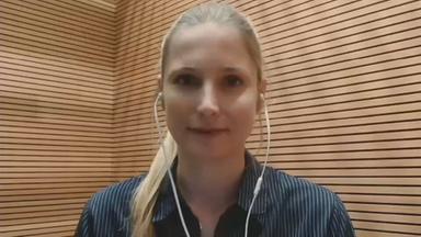 Josefine Ballon von HateAid ins Studio zugeschaltet