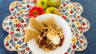 Geröstete Äpfel und Birnen mit Shortbread