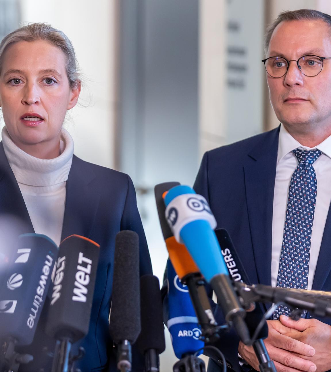 Alice Weidel und Tino Chrupalla (AfD), bei einem Statement der AfD am 21.05.25 in Berlin.