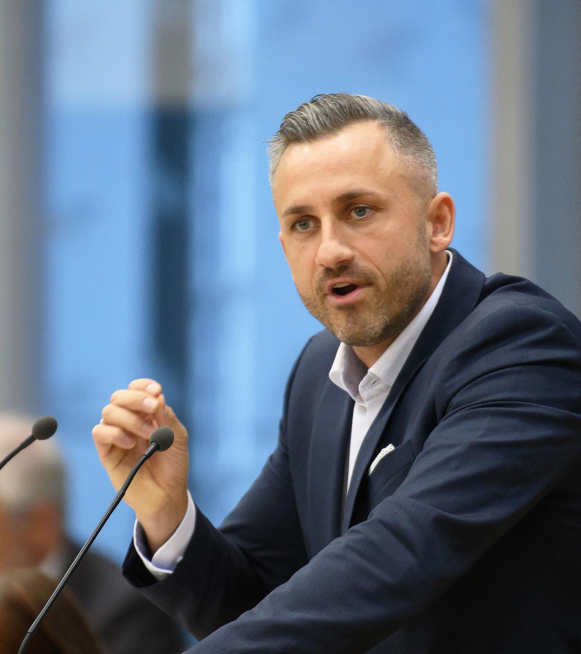 Ulrich Siegmund, Vorsitzender der AfD-Landtagsfraktion, spricht im Landtag von Sachsen-Anhalt