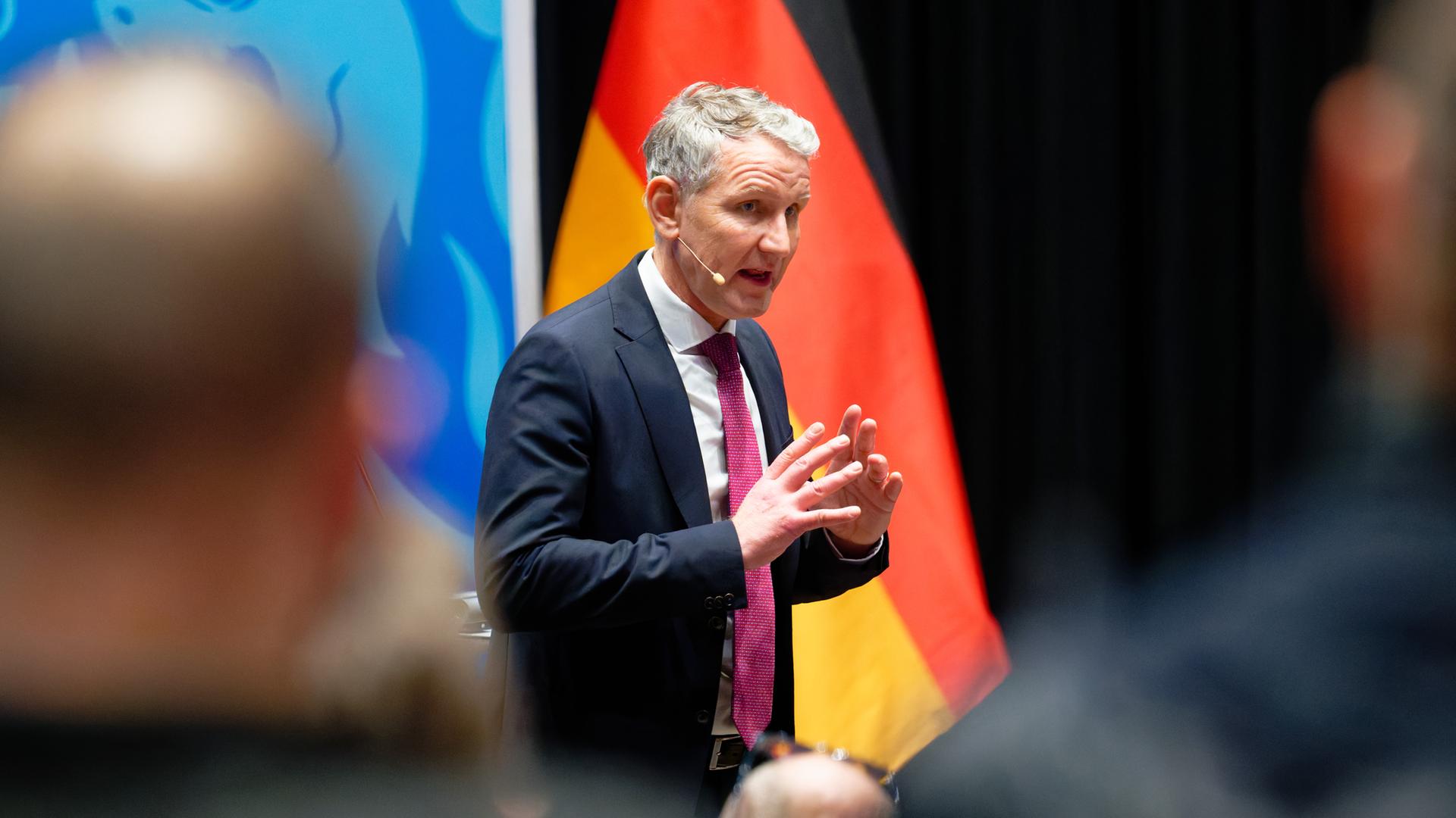 Nordrhein-Westfalen, Düsseldorf: Der Thüringer AfD-Chef Björn Höcke spricht bei einer Veranstaltung der AfD in Düsseldorf-Garath.