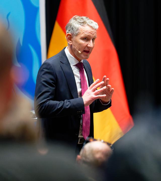 Nordrhein-Westfalen, Düsseldorf: Der Thüringer AfD-Chef Björn Höcke spricht bei einer Veranstaltung der AfD in Düsseldorf-Garath.