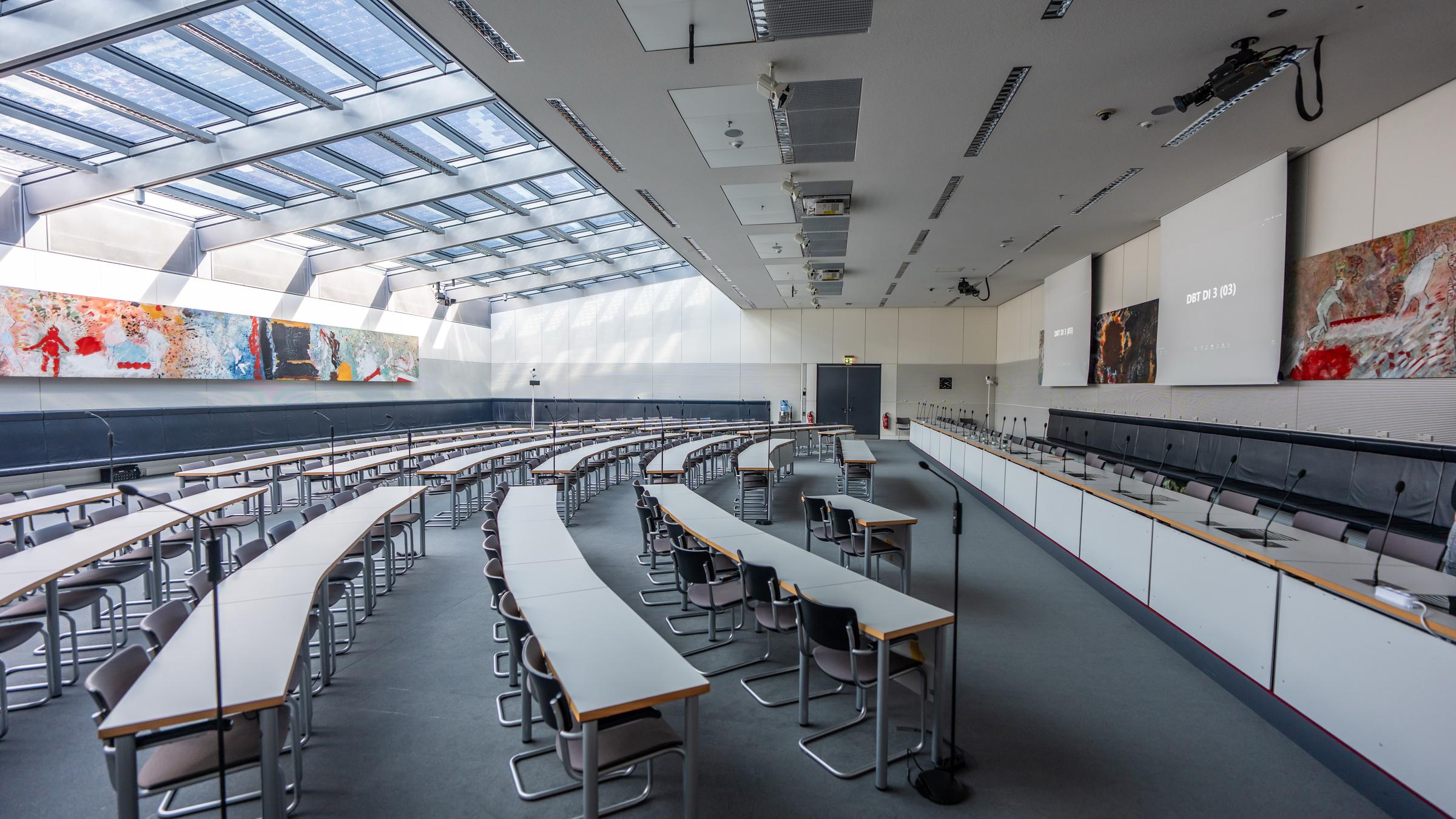 Blick in den Otto-Wels-Saal, dem Fraktionssaal der SPD im Bundestag. (Archiv)