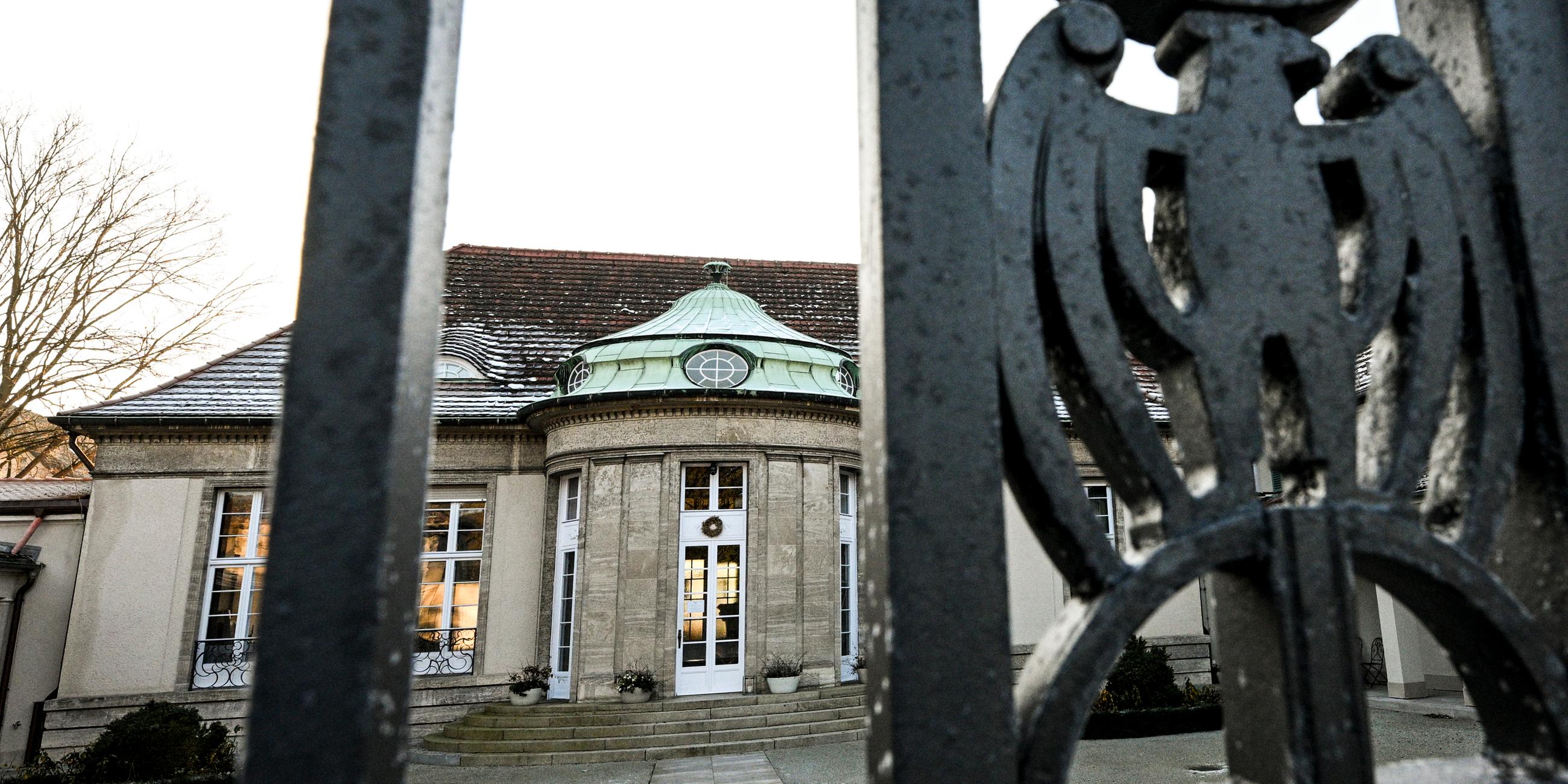Blick auf ein Gästehaus in Potsdam, in dem AfD-Politiker nach einem Bericht des Medienhauses Correctiv im November an einem Treffen teilgenommen haben sollen. 