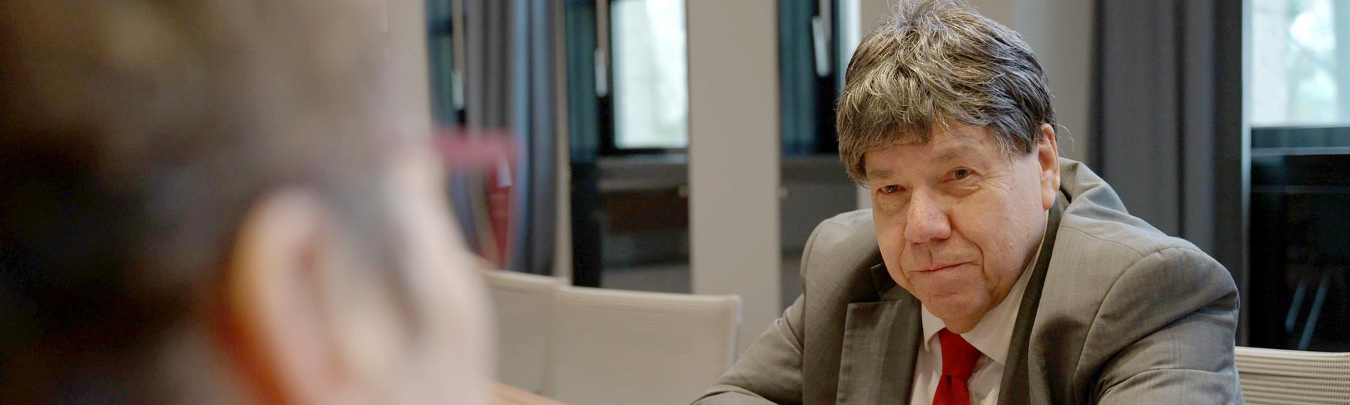 Der AfD Politiker Hans Kappelt im Interview