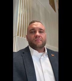 Zu sehen ist AfD-Politiker Tommy Thormann. Er sitzt im Lantagsparlament Schwerin.