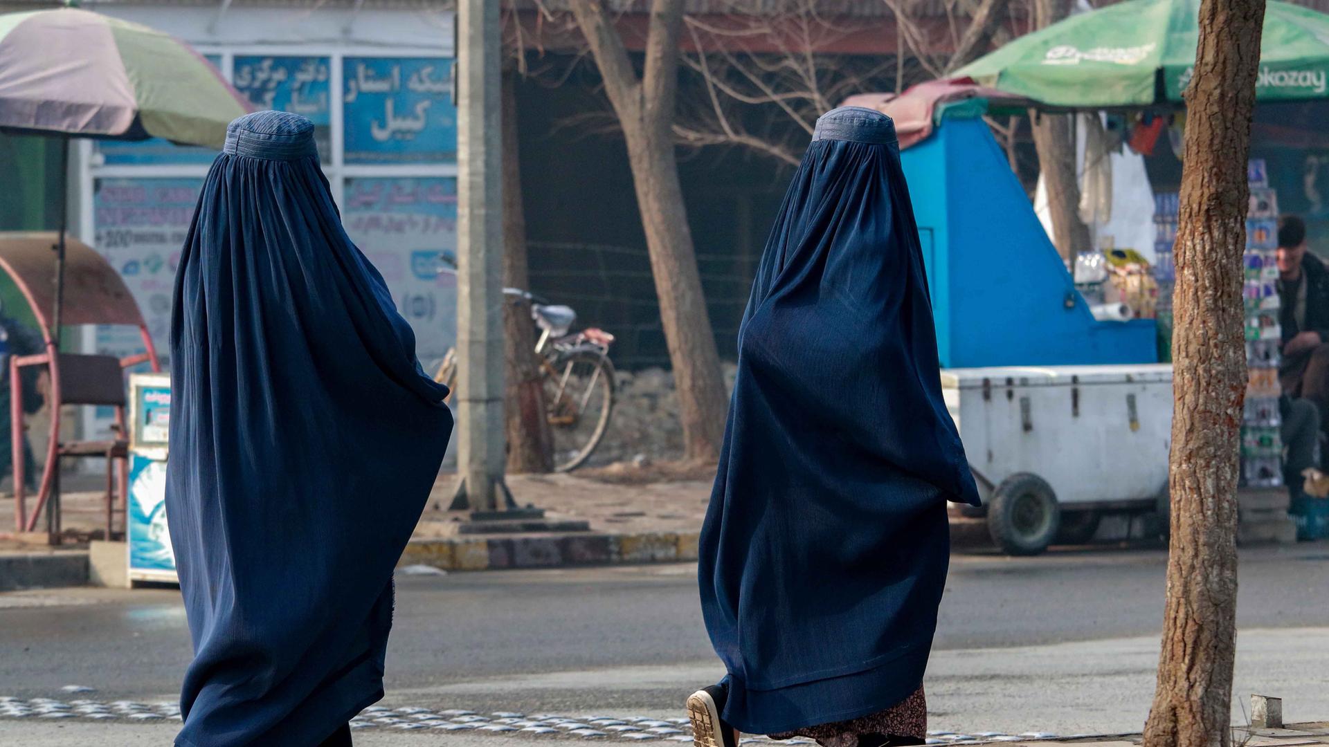 Afghanistan, Kabul: Afghanische Frauen in Burka