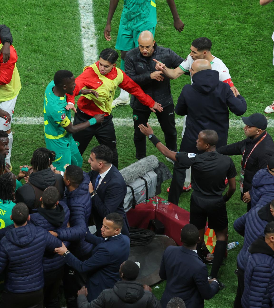 Tumulte beim Finale um den Afrika Cup zwischen Marokko und Senegal