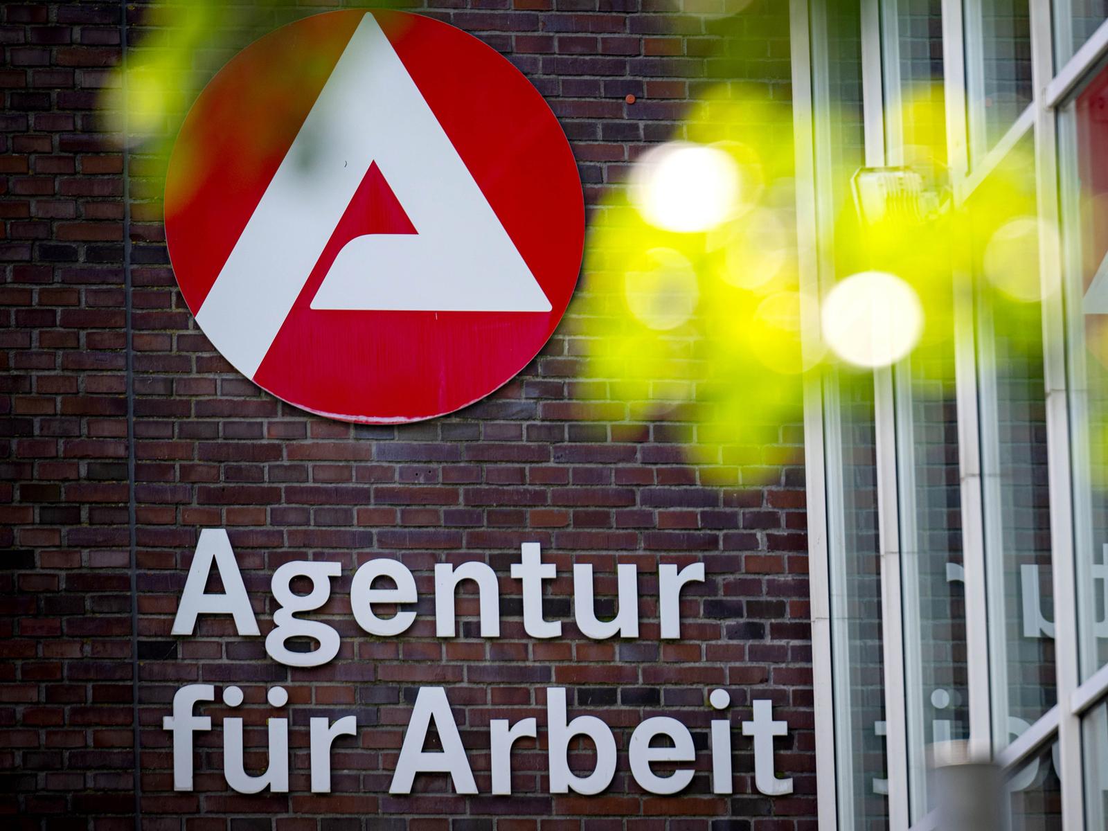 Weniger Arbeitslose, aber "Herbstbelebung schwunglos"