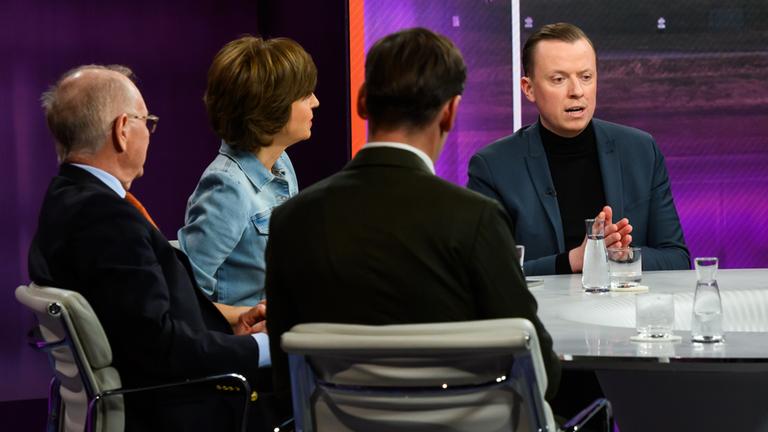 Adis Ahmetovice bei Maybrit Illner