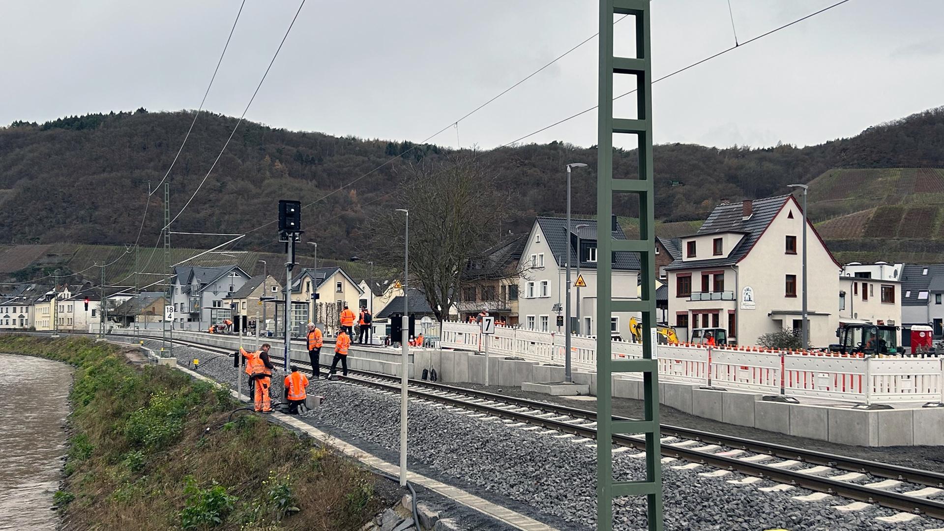 Die Baustelle der Ahrtalbahn vor ihrer Wiedereröffnung.