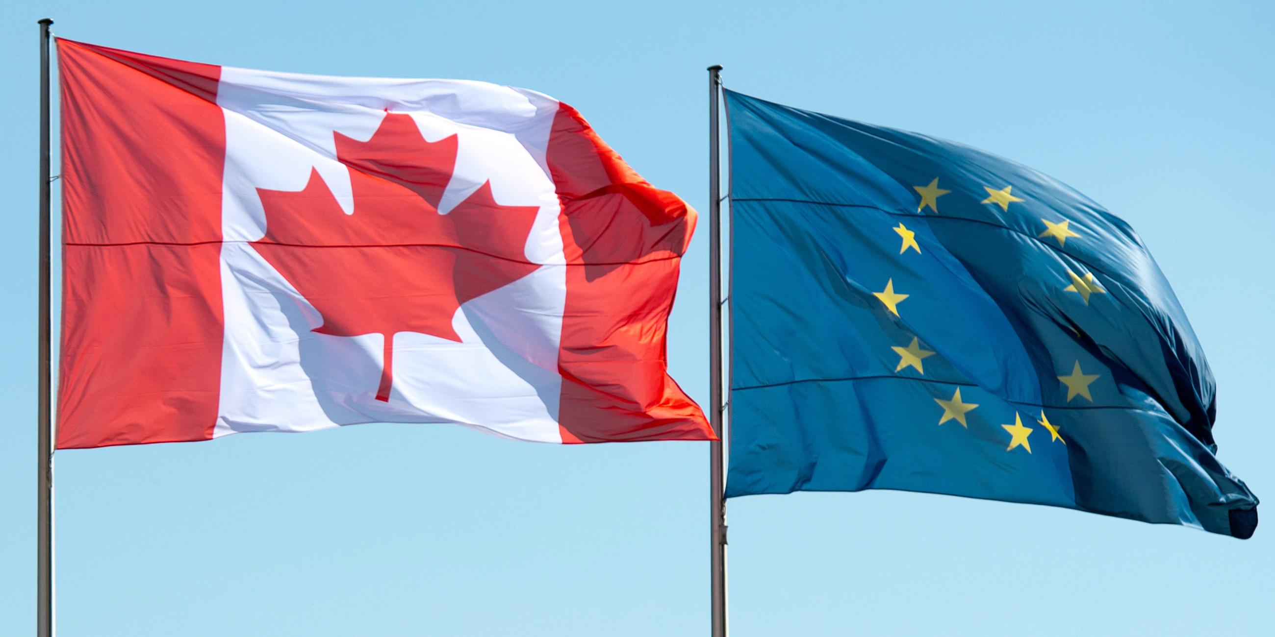 Flaggen von Kanada und der EU