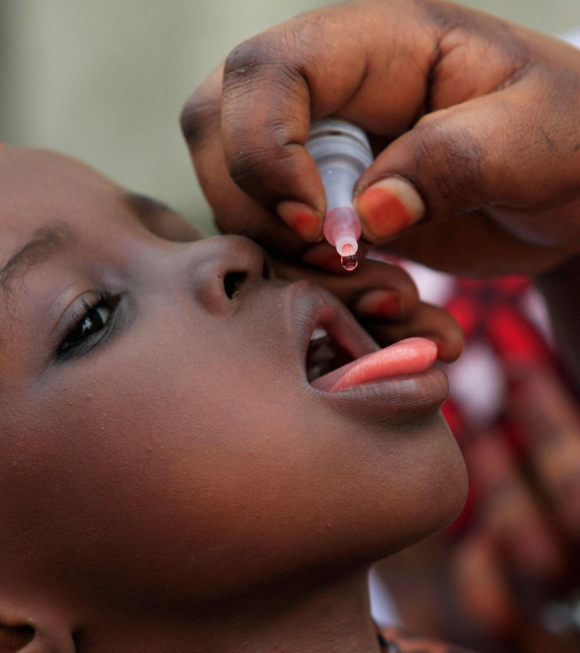 polioimpfung eines kindes