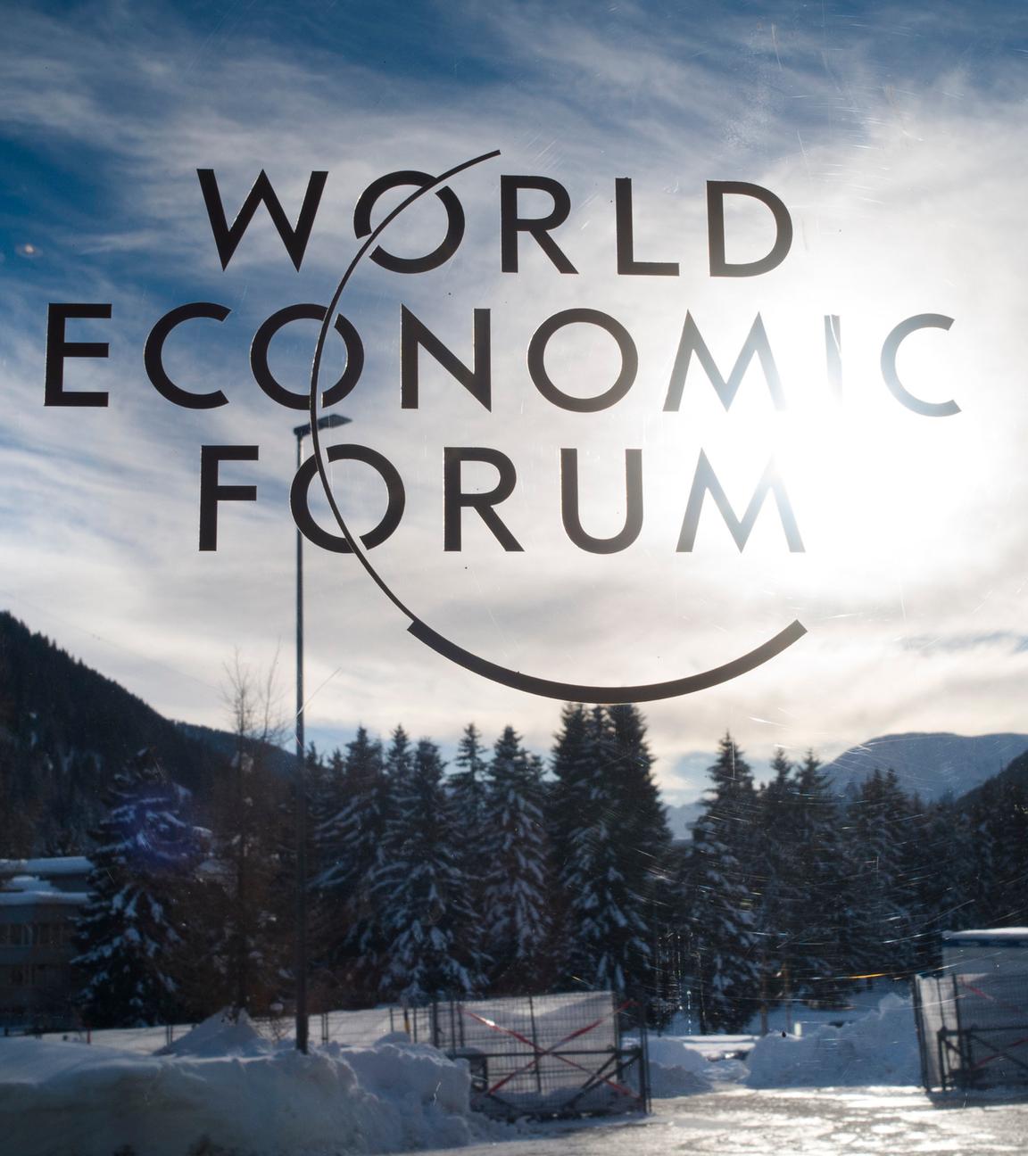 logo des weltwirtschaftsforum in davos