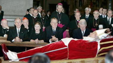 prominenz bei der trauerfeier fuer papst johannes paul ii.