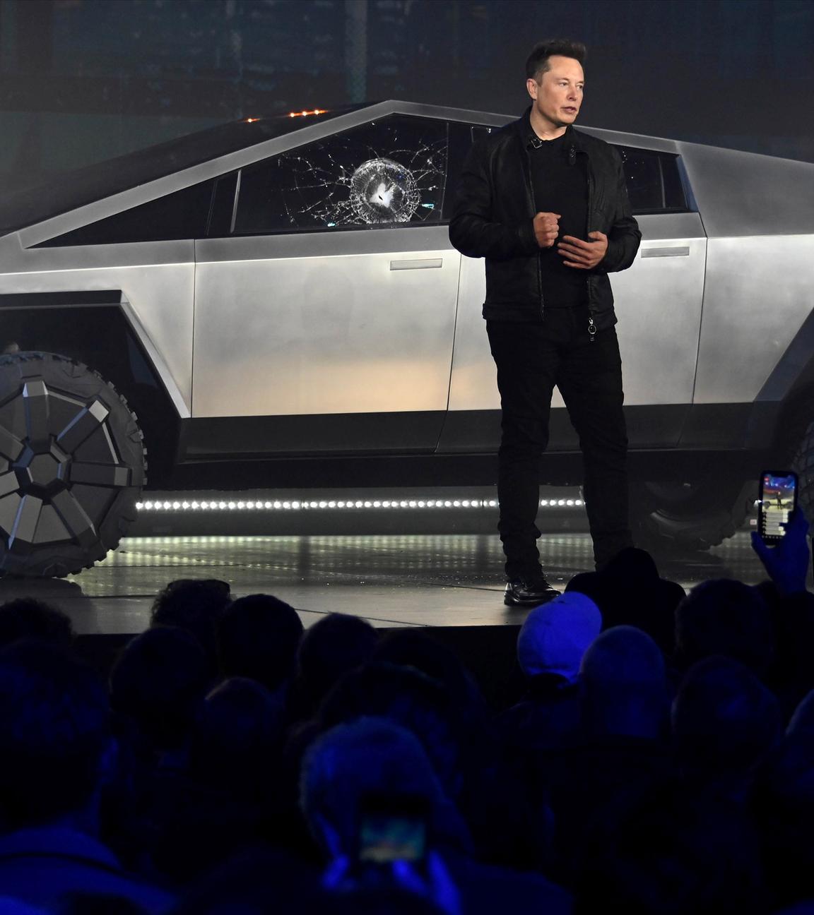 musk, elon - vor dem tesla cybertruck 2019