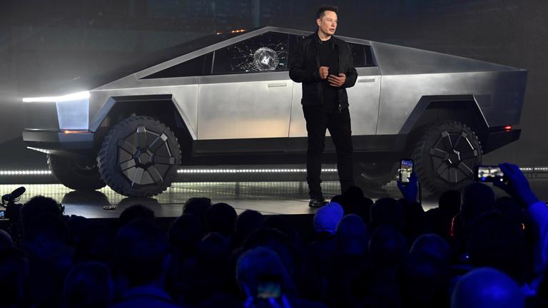 musk, elon - vor dem tesla cybertruck 2019