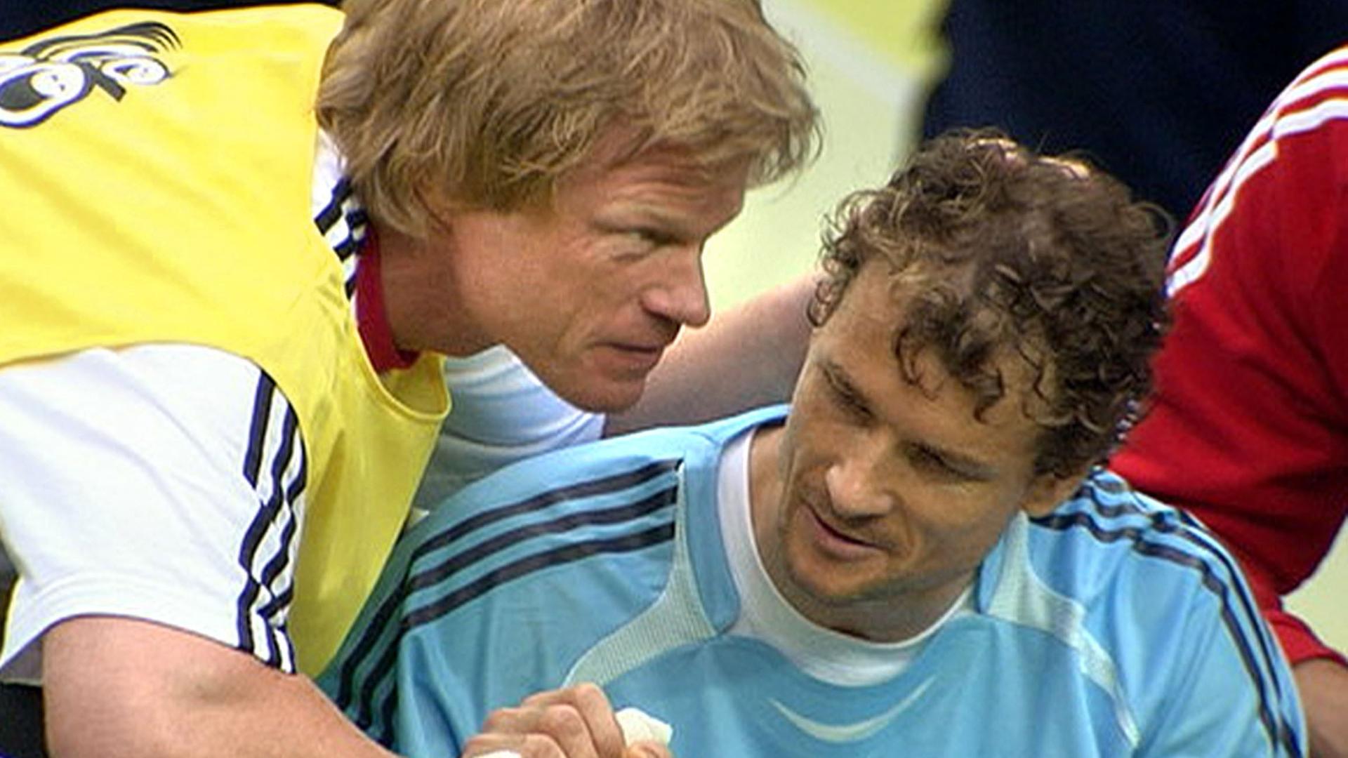 kahn, oliver und jens lehmann - handschlag vor dem elfmeterschiessen im wm-viertelfinale 2006
