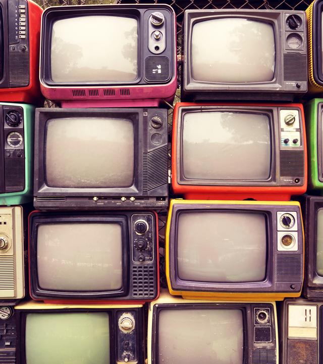gestapelte Retro-Fernseher