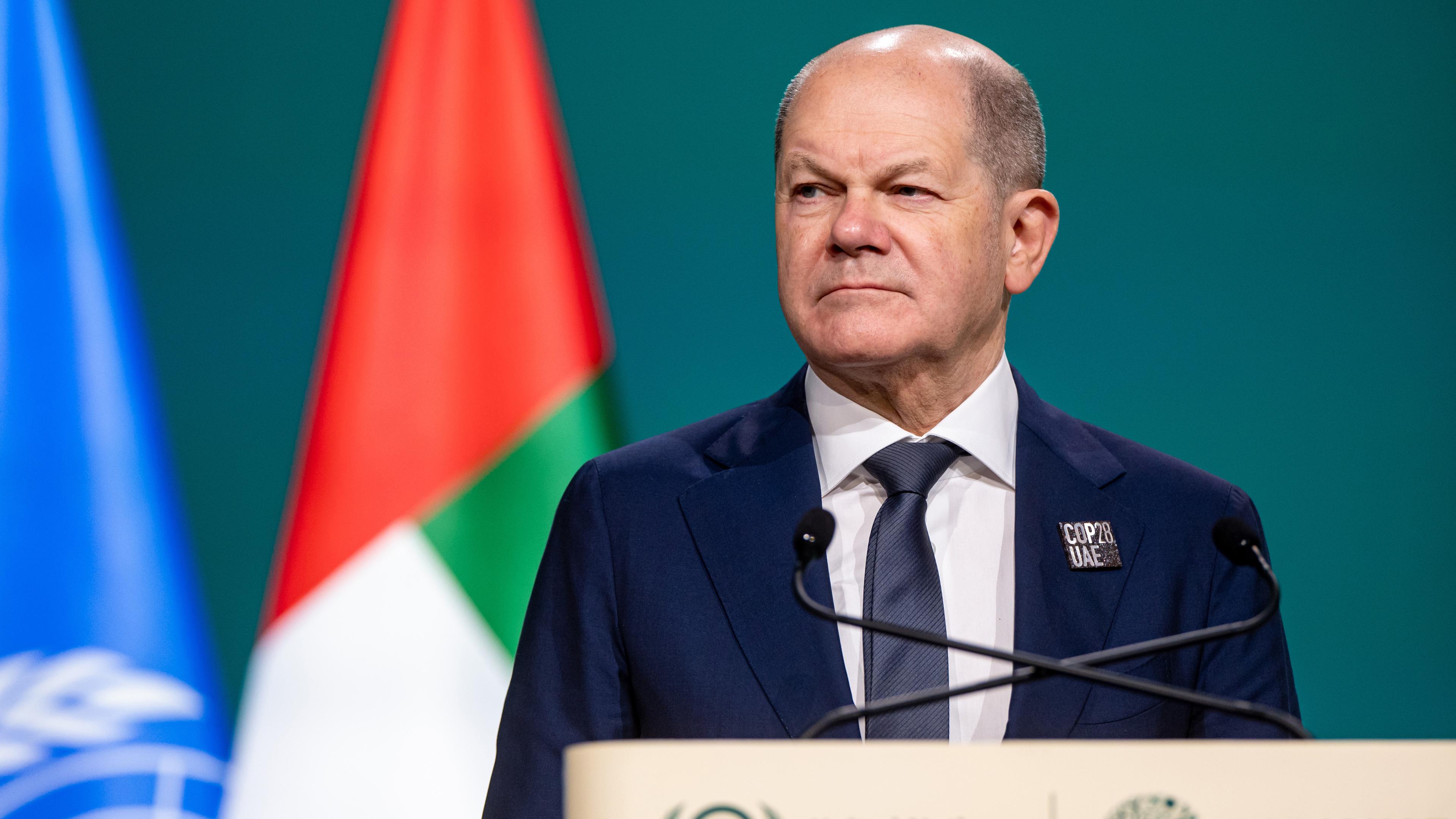 Olaf Scholz spricht während der UN-Klimakonferenz COP28 in Dubai, am 02.12.2023.