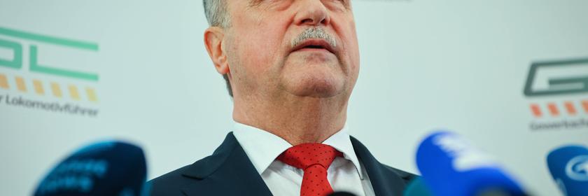 Claus Weselsky mit dem Pressestatement der GDL zu den geplatzten Tarif-Verhandlungen mit der Deutschen Bahn und mit der