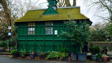 BRITAIN-TRANSPORT-HISTORY-BUILDING
