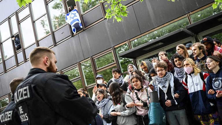 Pro-palästinensische Demonstration an der Freien Universitat (FU) Berlin. (Archivbild)