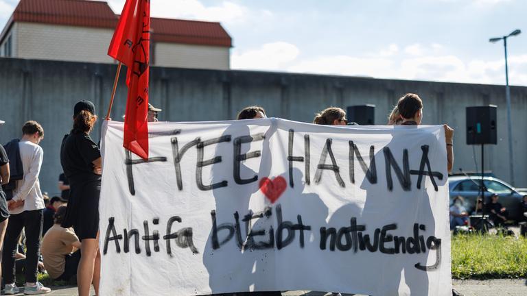 Solidaritätskundgebung für mutmaßliche Linksextremistin