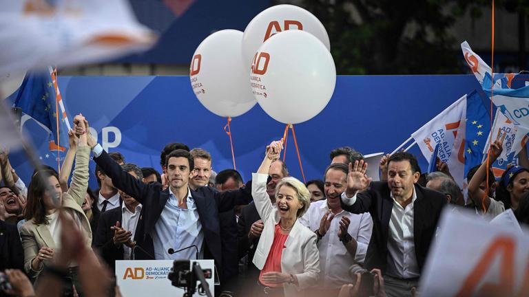 TOPSHOT-PORTUGAL-EU-POLITICS-AD