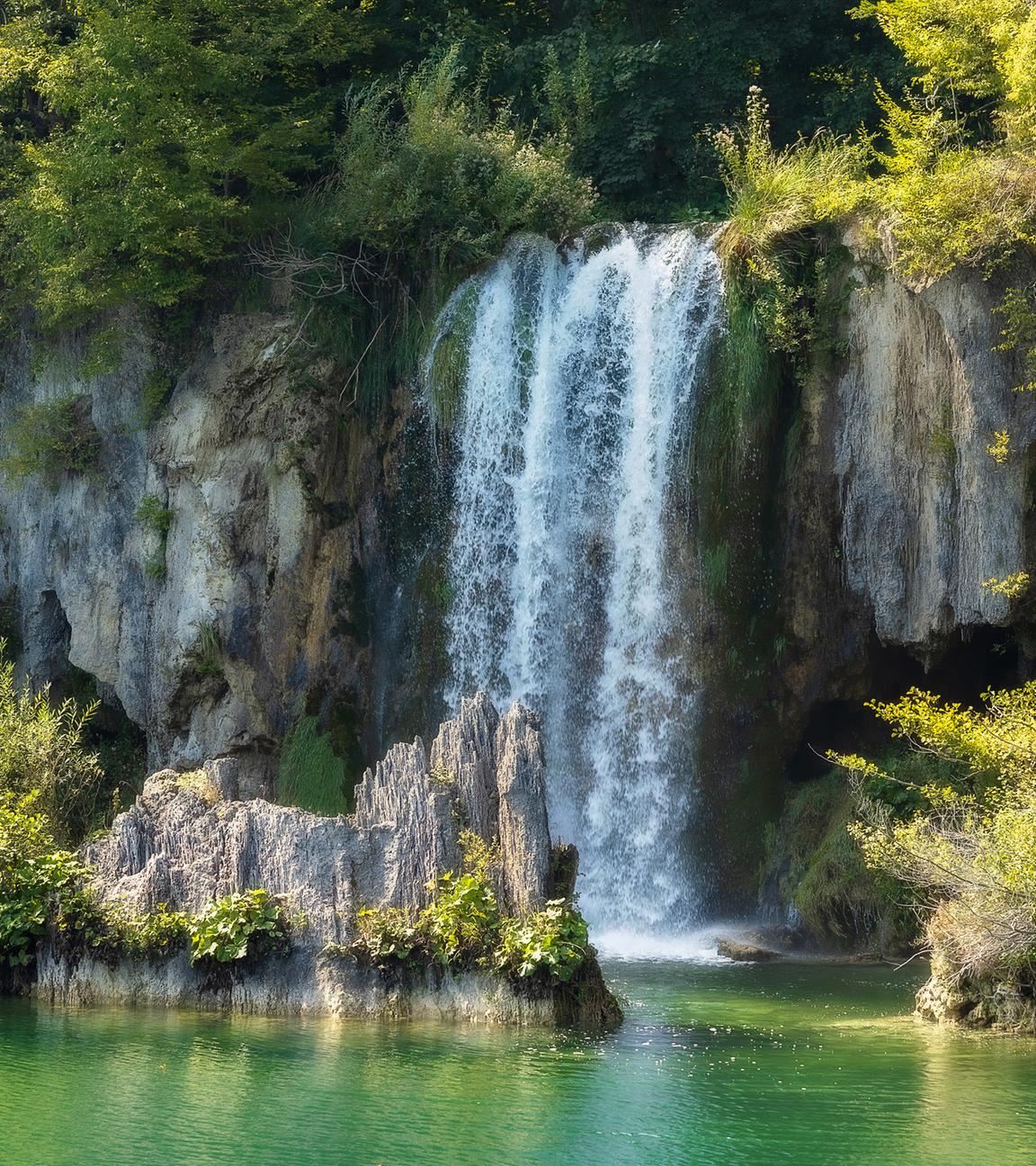 Wasserfall im Nationalpark Plitvicer Seen, Kroatien